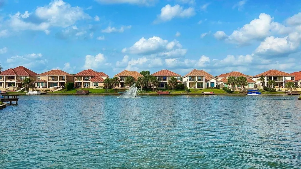 waterfront homes in suburban neighborhood